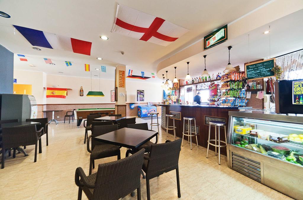 Apartamentos Blue Star (Adults Only) San Antonio  Buitenkant foto