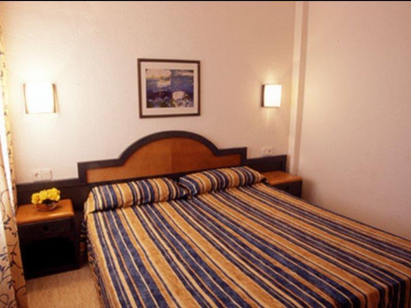 Apartamentos Blue Star (Adults Only) San Antonio  Buitenkant foto